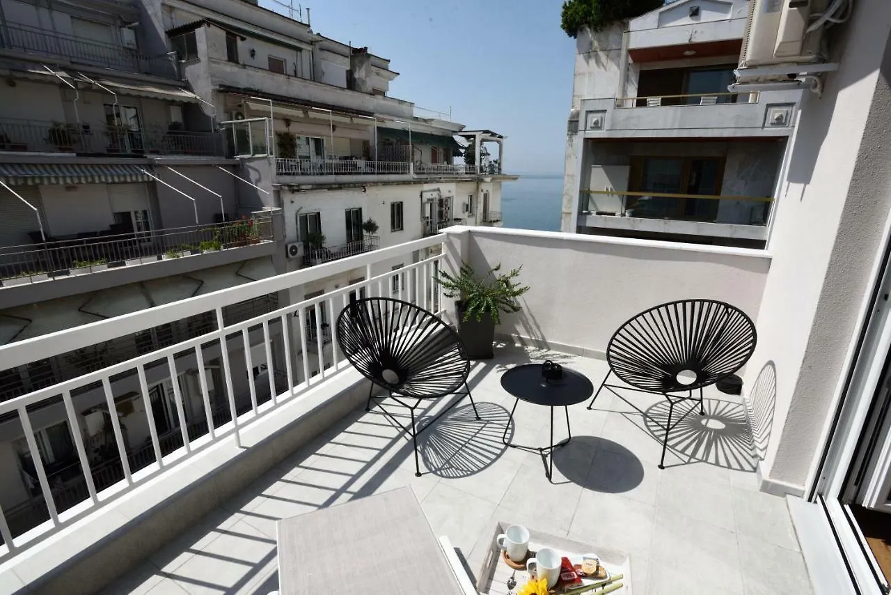 סלוניקי Magnifique Luxury Suites דירה