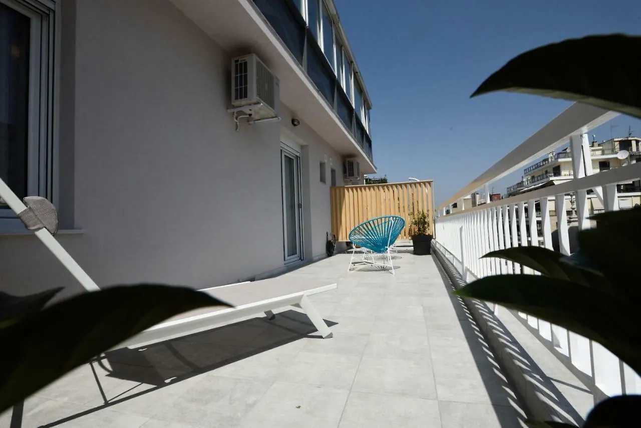סלוניקי Magnifique Luxury Suites דירה