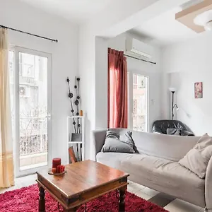  Apartament 2bd- Perfect Location With Square View